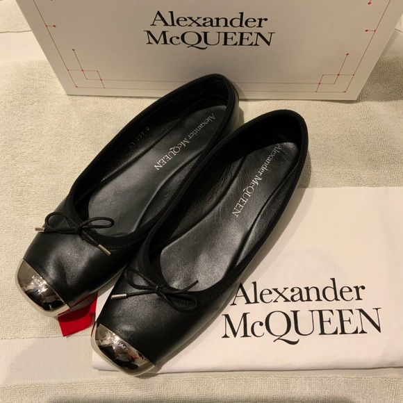 ALEXANDER MCQUEEN 
Metal Toe Punk Ballet Flats - Picture 1 of 10